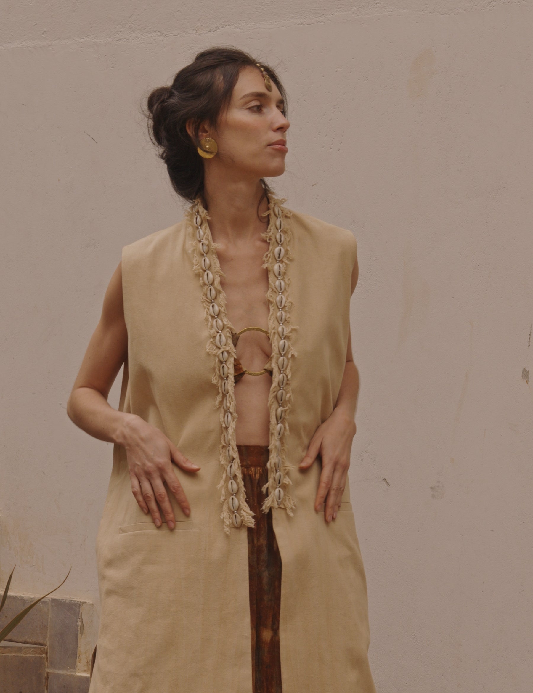Kali Vest